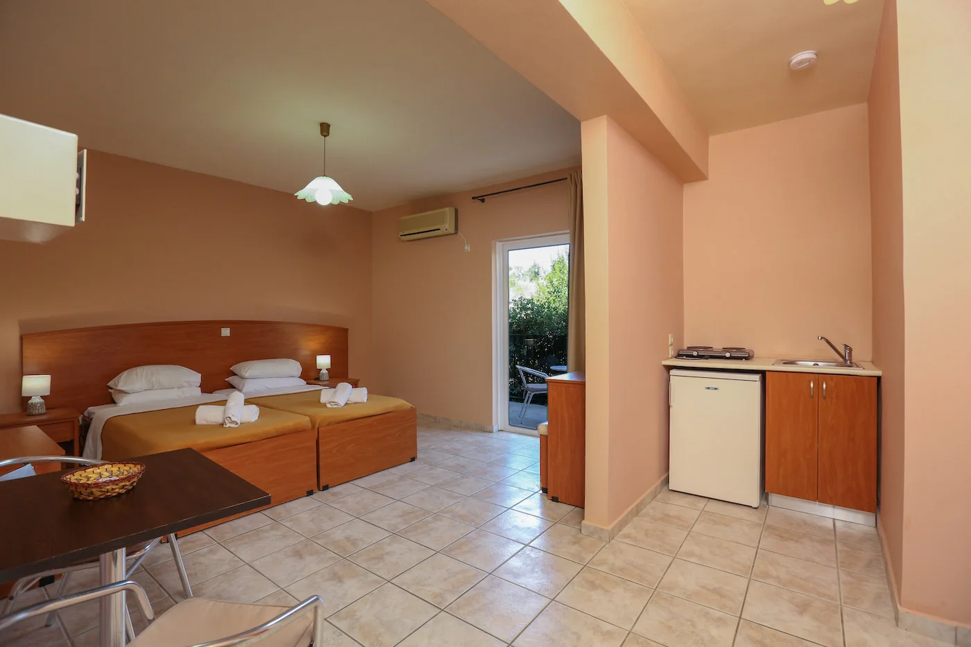 01 - Triple Studio Skala Kefalonia