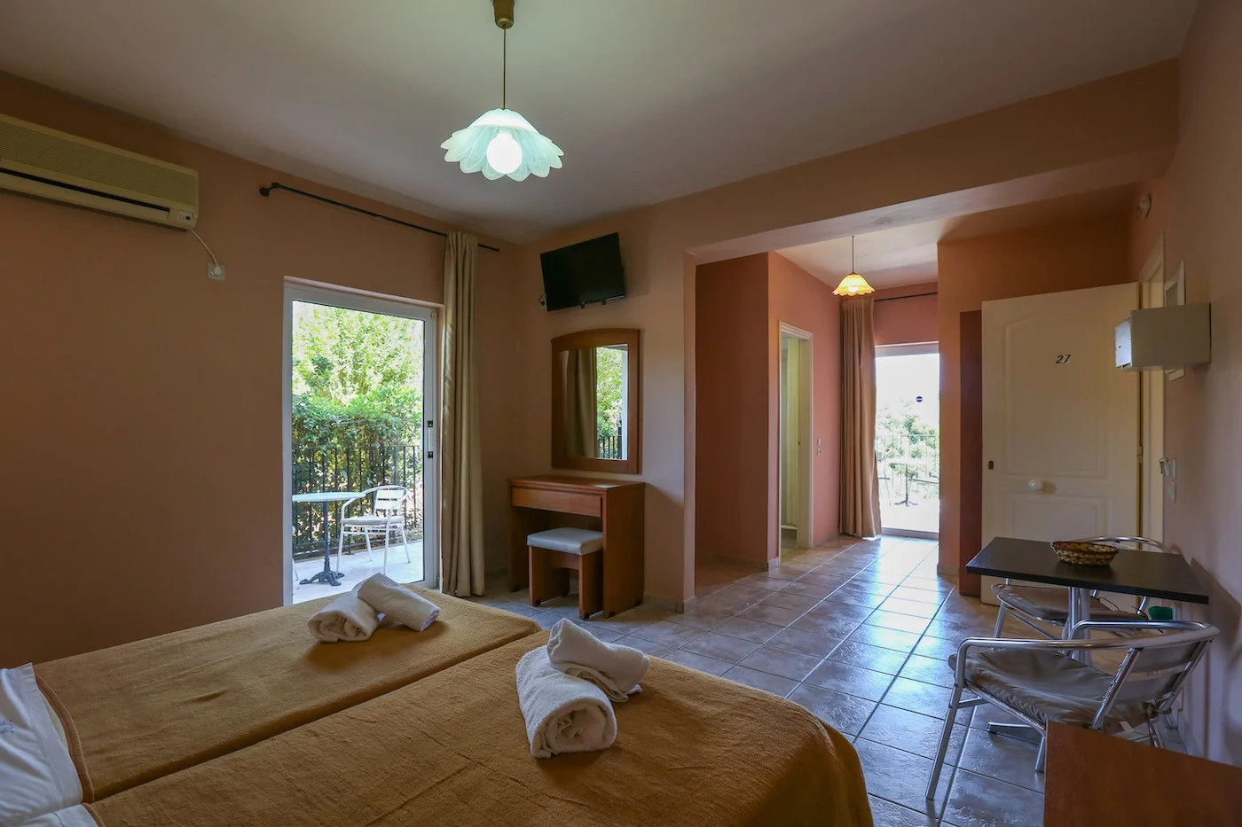 02 - Triple Studio Skala Kefalonia